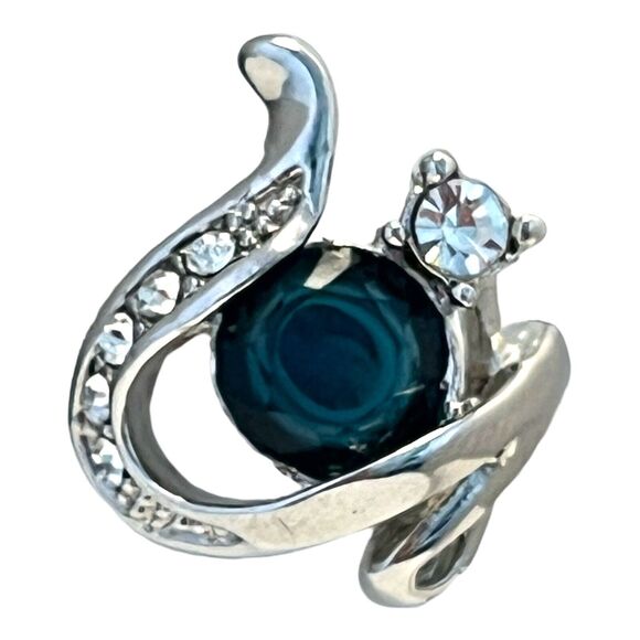 Cocktail Ring Size 9 Blue Glass Crystal Accents Costume Retro 5K - Picture 1 of 7